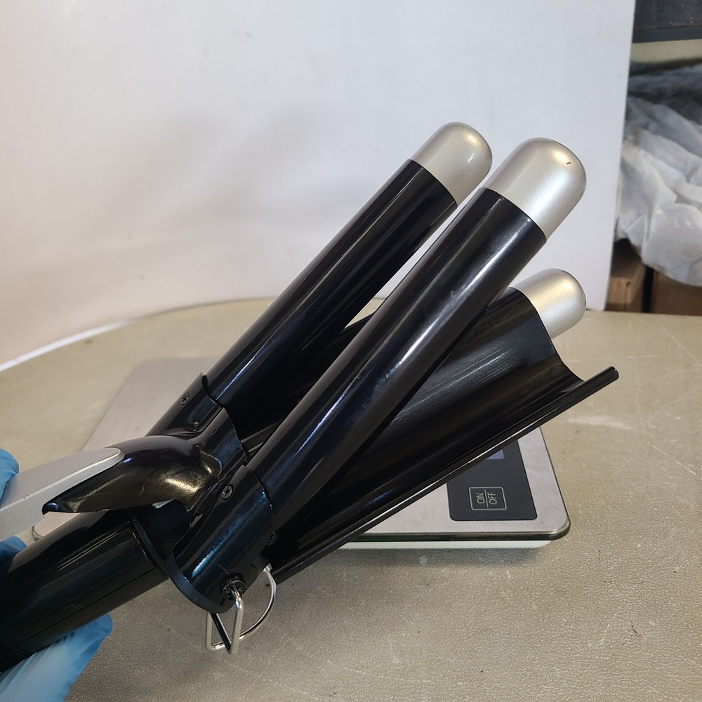 Cortex Beauty CERAMIC Treble Maker 3- Barrel Waver Excellent Condition