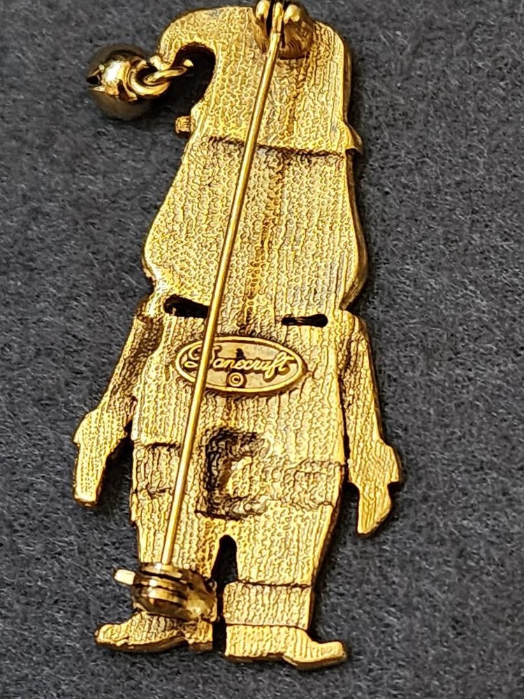 DANECRAFT SANTA WITH BELL PIN