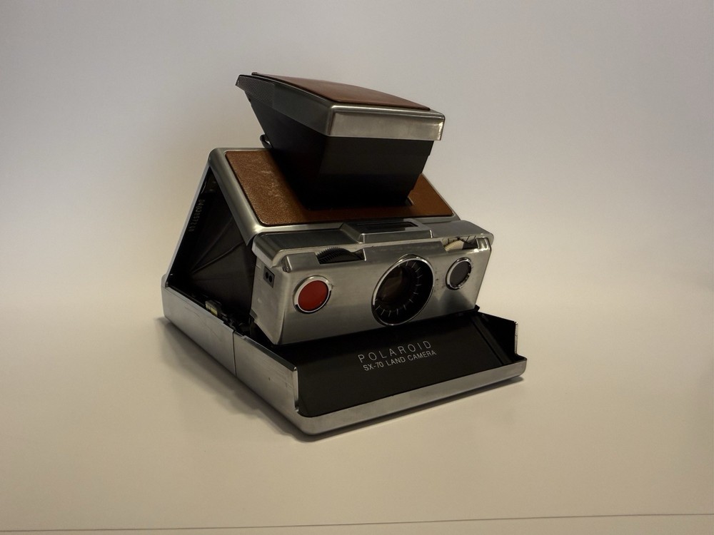 Polaroid SX-70 Land Camera With Brown Leather Case