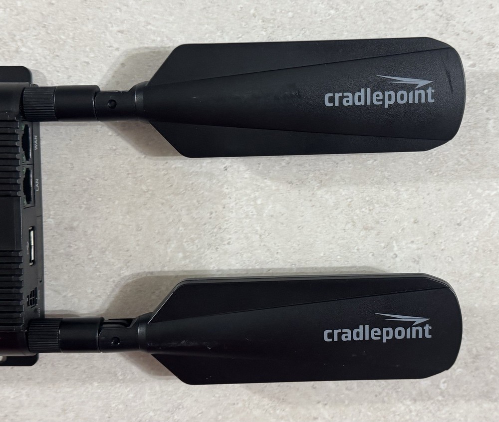 Cradlepoint IBR600B-LP4 LTE Router Untested