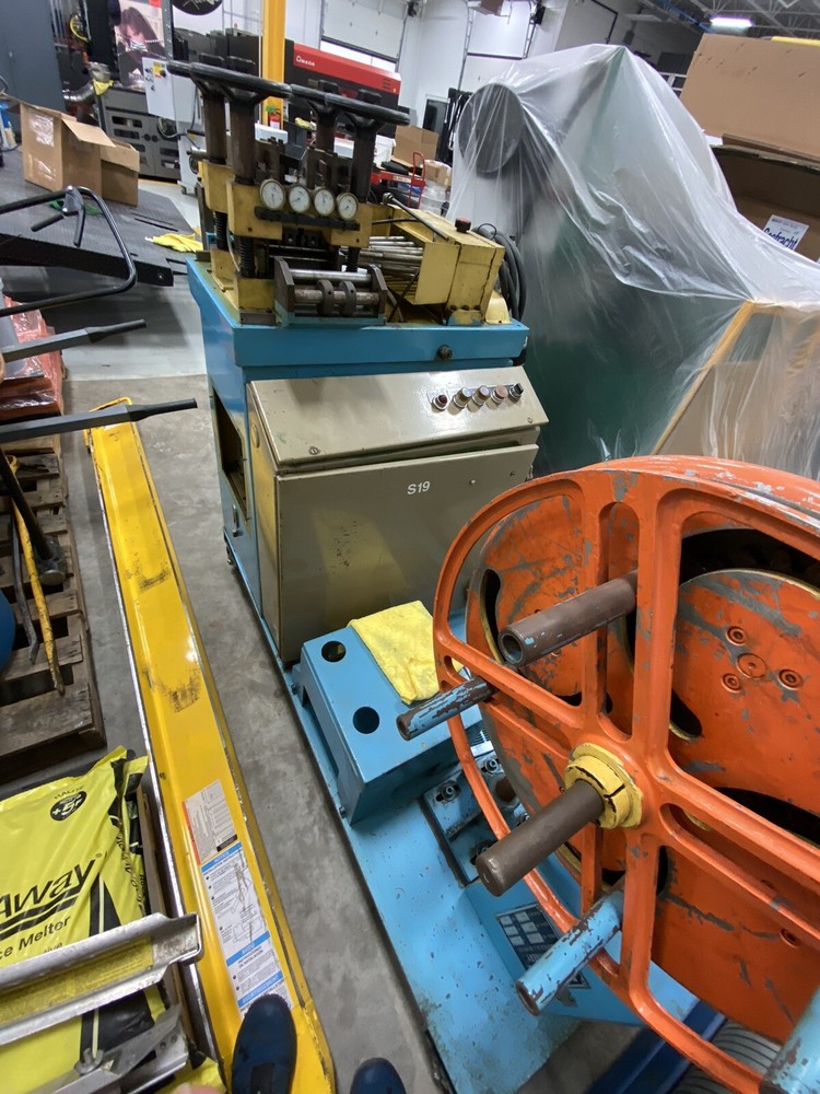 Bruderer Staightener