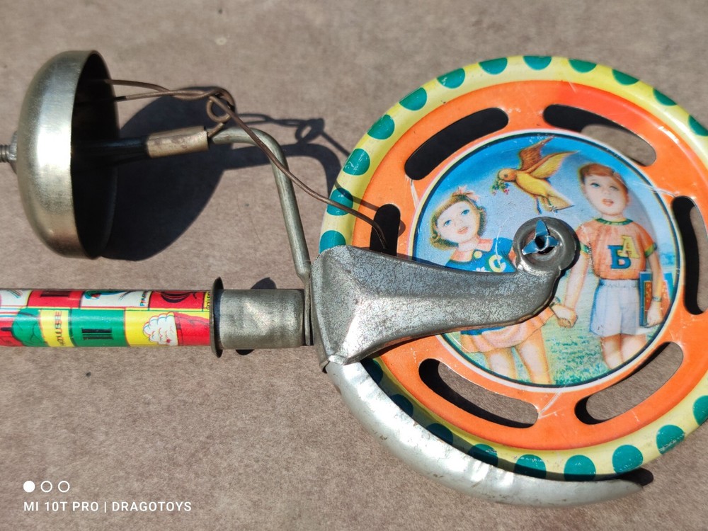 VINTAGE TOY MECHANICAL HORSES ''ТРОЙКА'' PULL PUSH POWERED BULGARIA SOVIET ERA