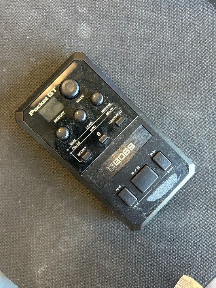 BOSS POCKET EFFECTS PROCESSOR (MAD035742)