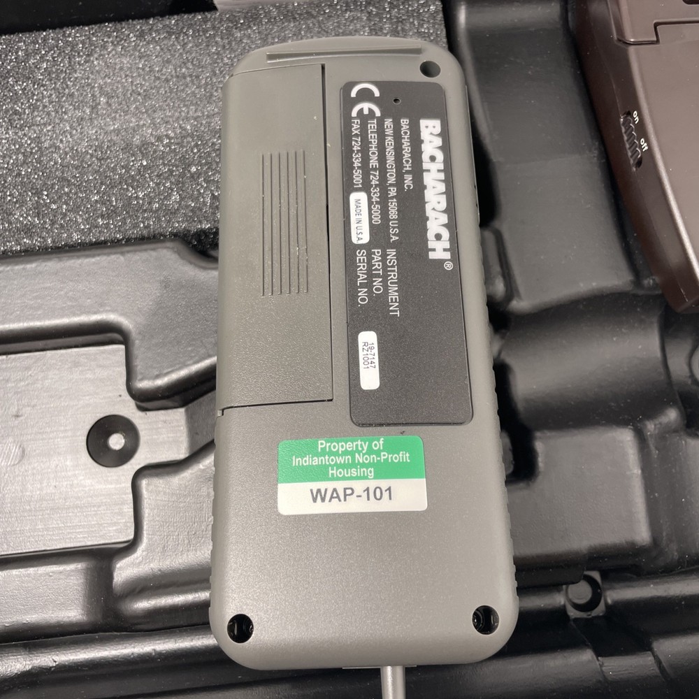 Bacharach Monoxor III Carbon Monoxider Analyzer with case