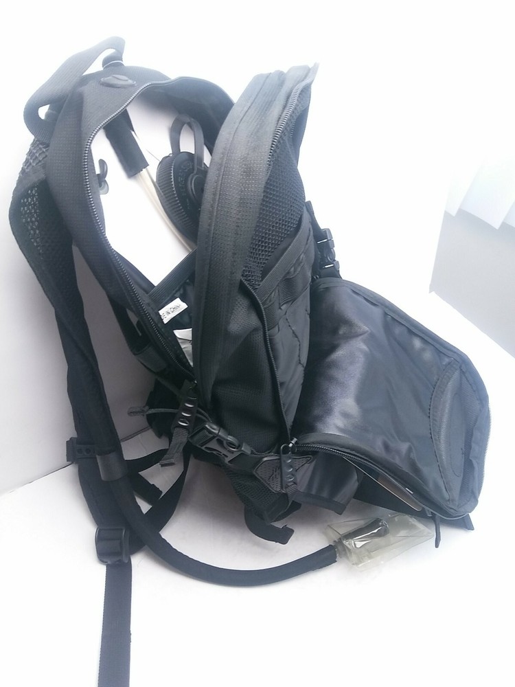 High Sierra Rush 2 Liter Hydration Pack Back Pack Hiking Biking Water