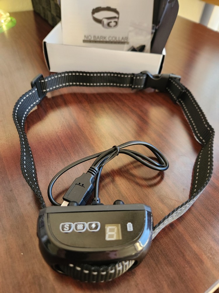 NIB Anti Bark Barking Control Collar Device Small Medium Dog