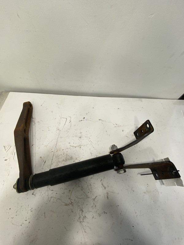 2018 Freightliner MT55 Suspension Bracket (641-12585)