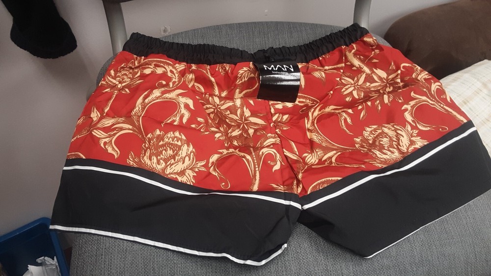 Man Men's Medium Size Swim Shorts
