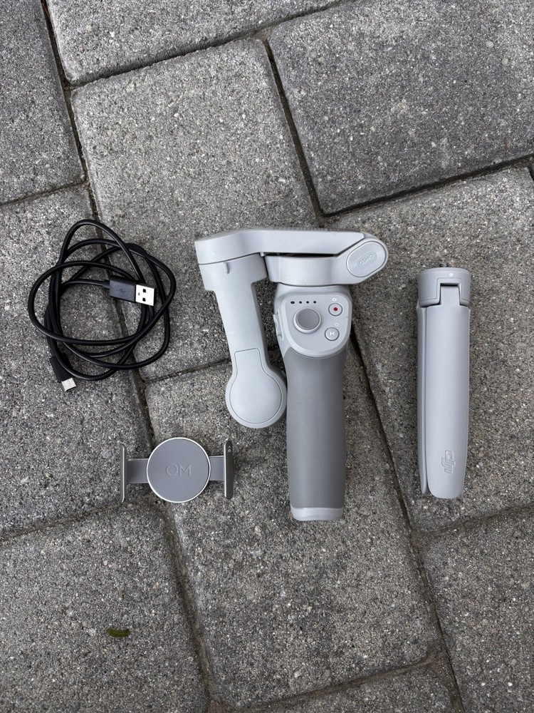DJI OM Foldable Smartphone Gimbal Stabilizer with Accessories