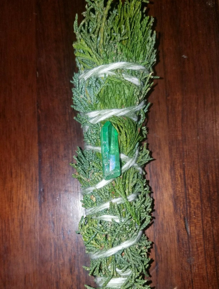 Juniper Smudge Saining Bundle handmade & Blessed, 6+" Quartz Crystal REIKI Magic