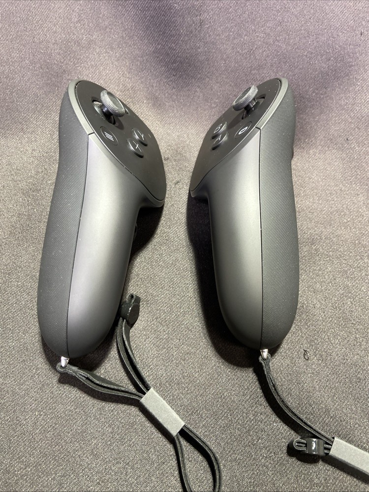 Meta Quest Pro Controllers With Compact Charging Dock