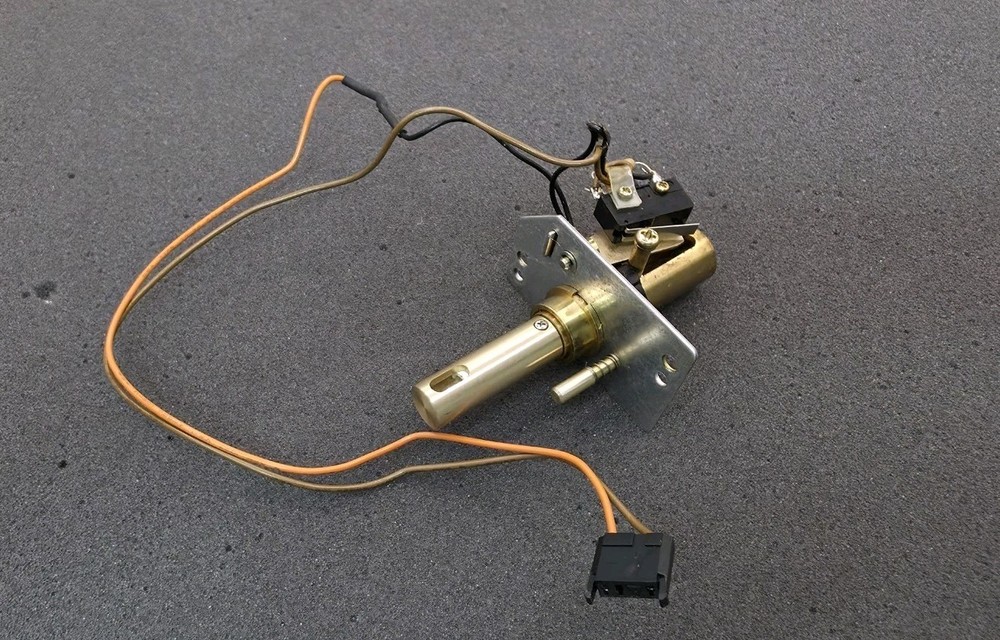 Technics sl1200 Ltd, Target Light Assembly