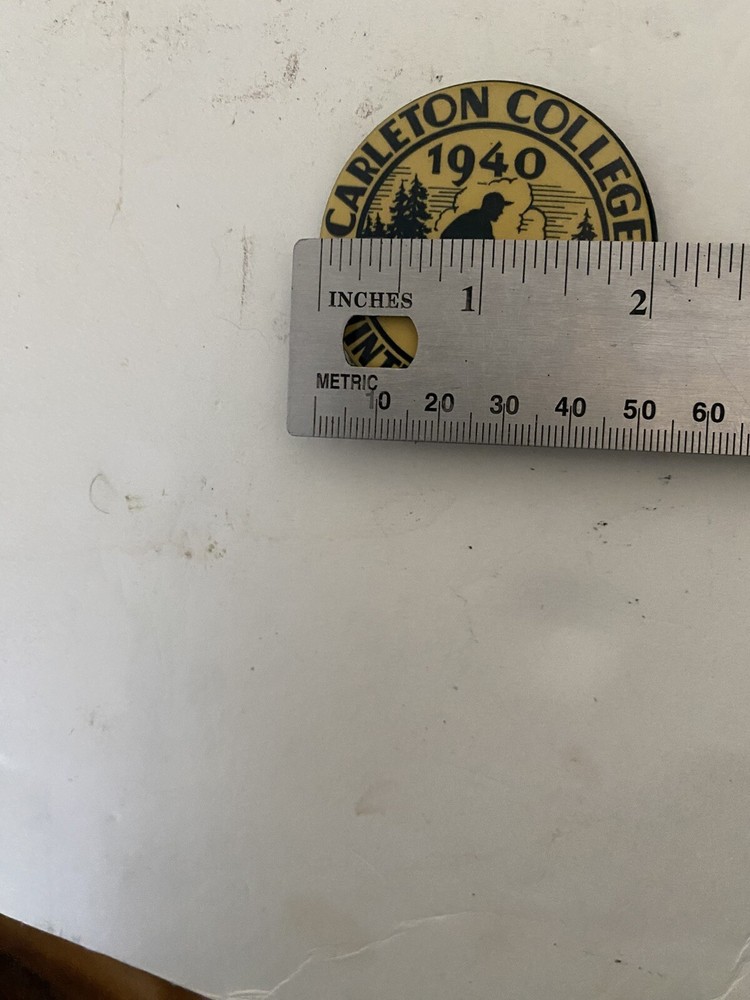 1940 Carleton College Winter Carnival Pinback Button