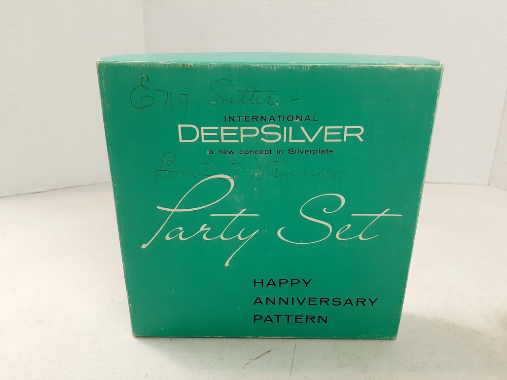 International Deep Silver HAPPY ANNIVERSARY Pattern Bowl & Spoon Party Set *READ
