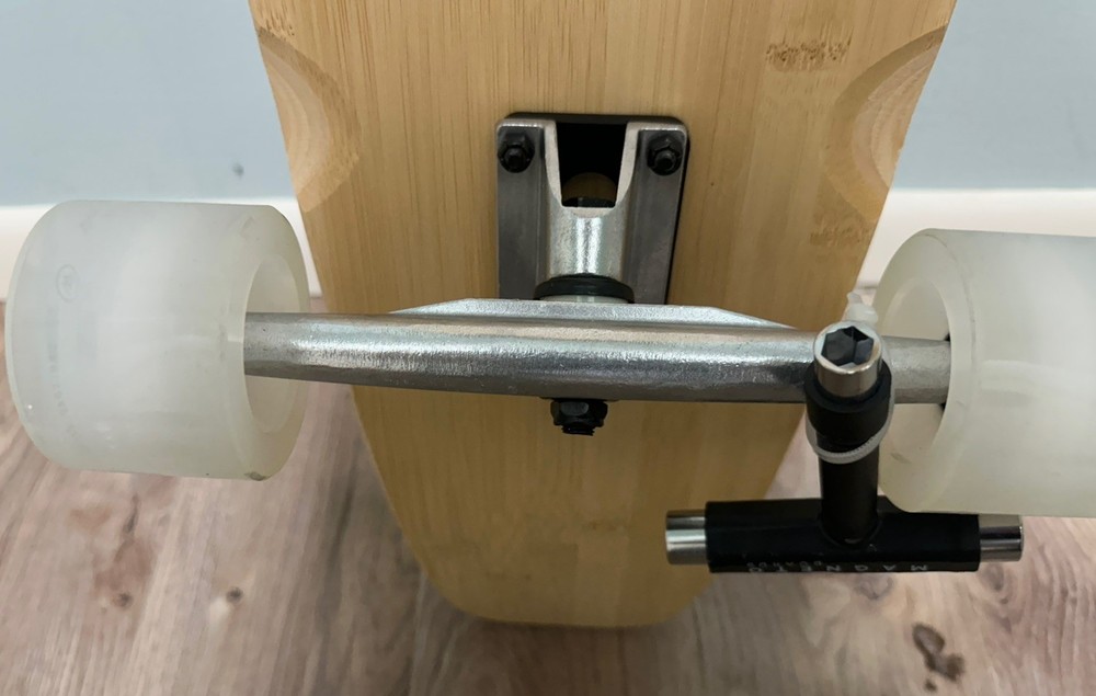 Magneto Kicktail Longboard, 44"