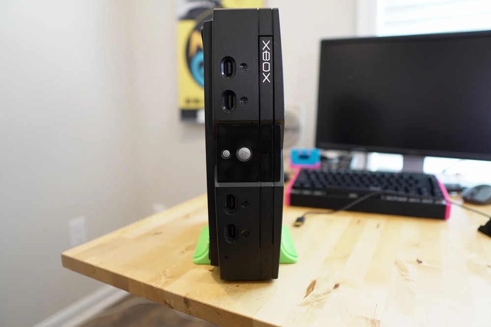 Vertical Stand for Xbox - Retro Frog