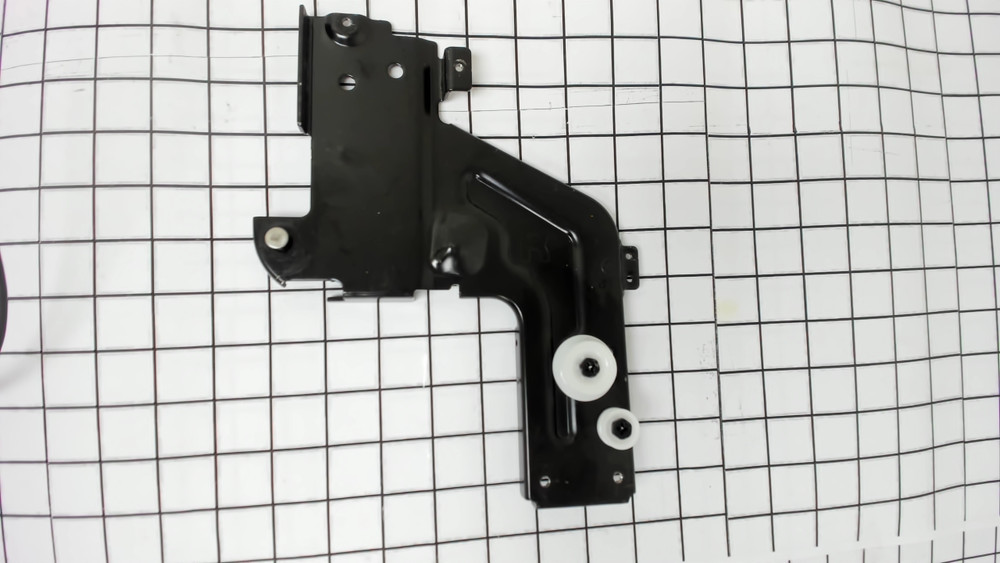 Right Support Hinge No Clip