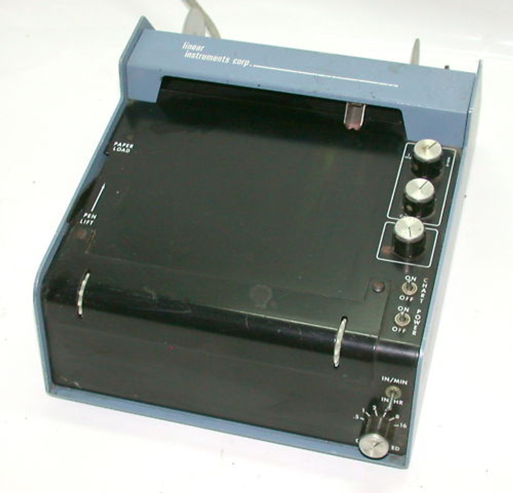 LINEAR INSTRUMENTS CORP. A.C. VOLTMETER MODEL 155