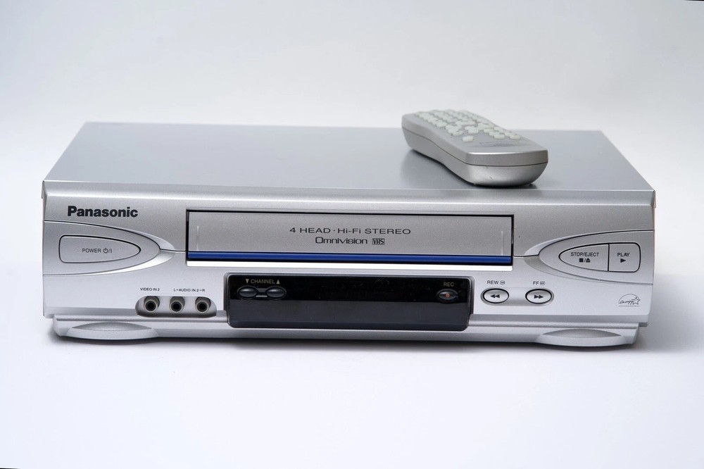 Panasonic DMR-ES35V VCR VHS RECORDER PPLAYER WITH REMOTE TESTED