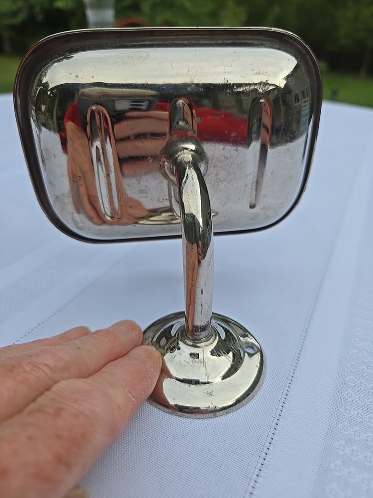 Vintage Metal Bathroom Assesories