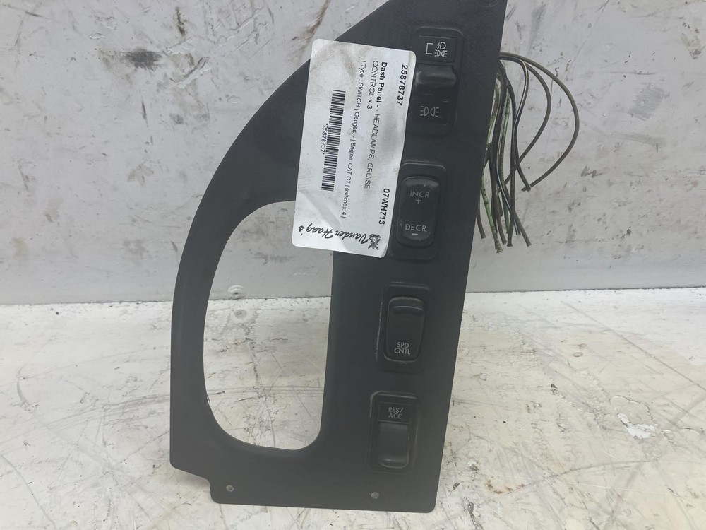 Freightliner M2 106 SWITCH Dash Panel - Used