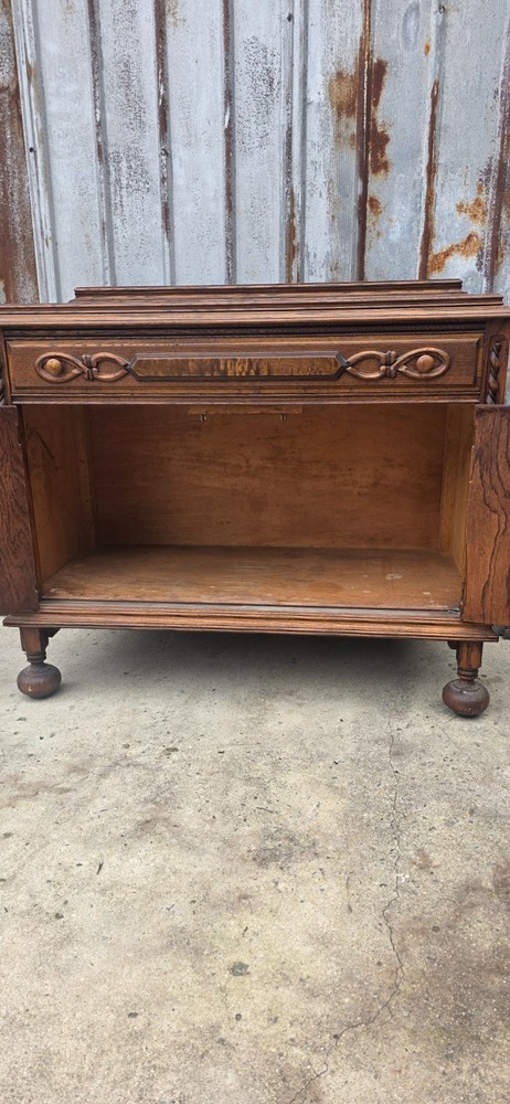 vintage sideboard buffet cabinet and table MUST MOVE!!!