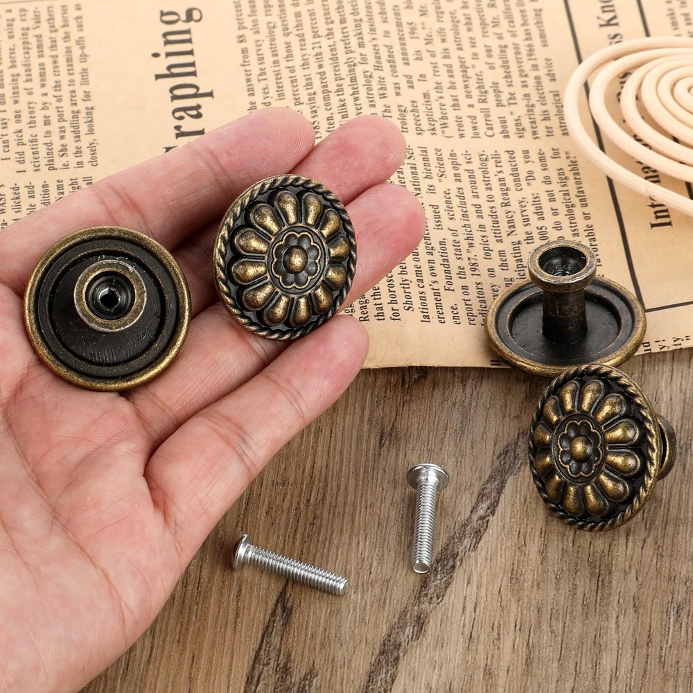 JJUNW 8 Pack Antique Brass Drawer Knobs, Vintage Dresser Drawers Knobs, Solid...