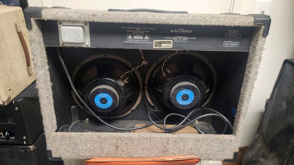 Fender M-80 Chorus Solid State Guitar Amplifier Combo Amp