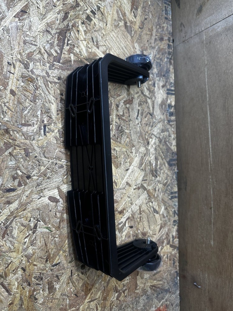 Garmin Marine GPS Depthfinder Plastic Bracket With Knobs 10”
