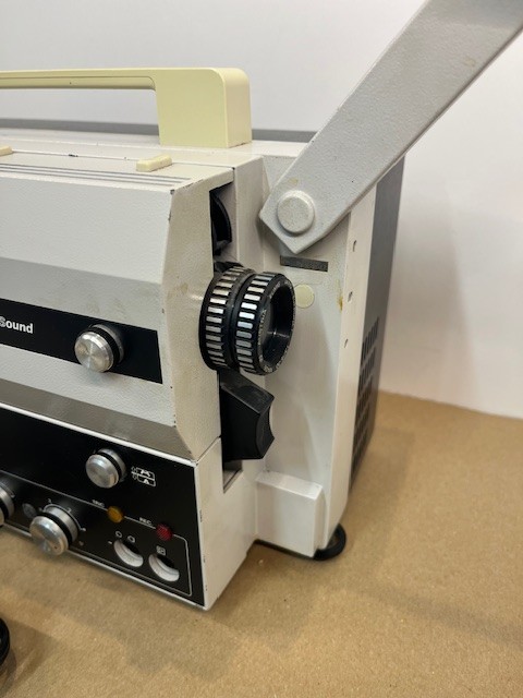 Vintage.Eumig MARK S 810 8mm Projector. Untested, powers on.