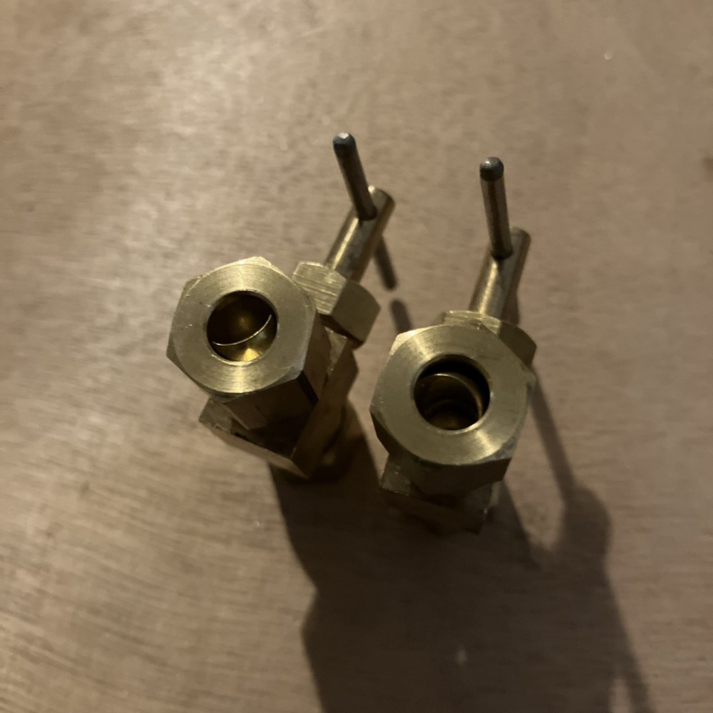 LASCO 17-1511 (2) 1/4” Compression by 1/4” Compression Straight Needle Valve