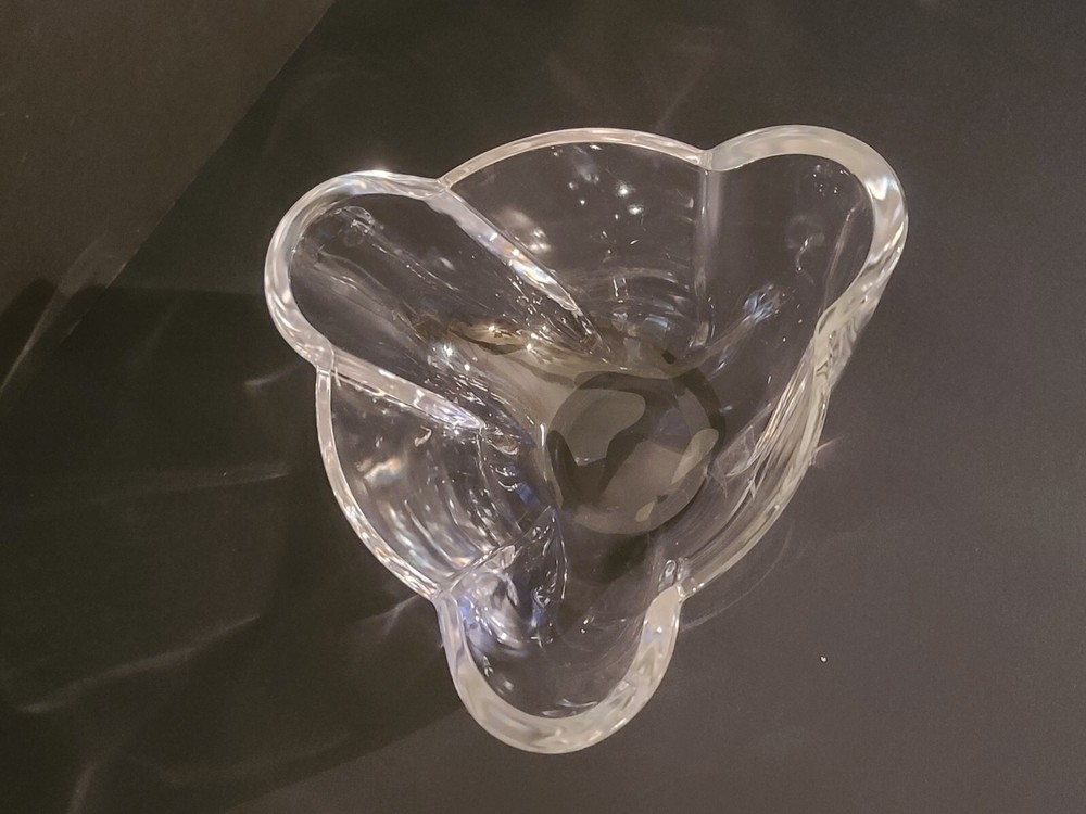 THICK HEAVY GLASS 9" Mikasa Marquesa Triangle Ruffle Bowl Triangular