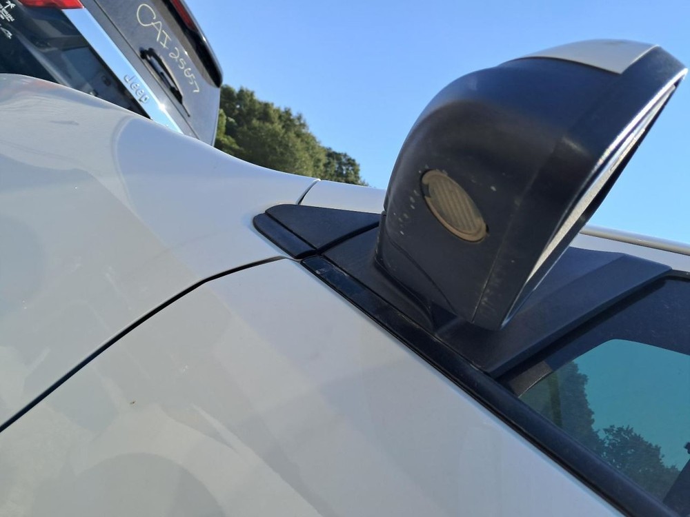 EDGE 2013 Glove Box 4799365