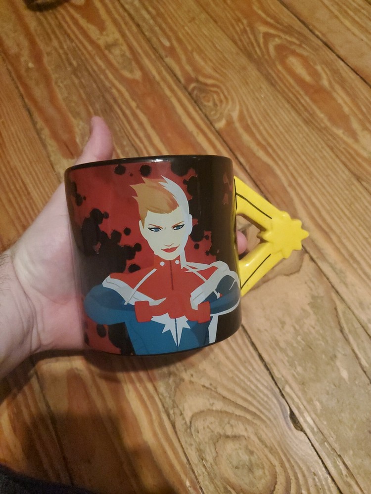 Captain Marvel 20 oz ceramic mug from vandor / Avengers /Marvel Raised Letters