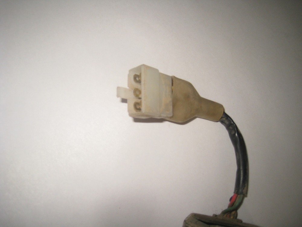 1986 HONDA FOURTRAX TRX125 VOLTAGE REGULATOR RECTIFIER