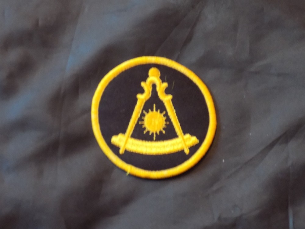 Past Master No Square Sun Patch Round Iron Sew Freemason Fraternity NEW!