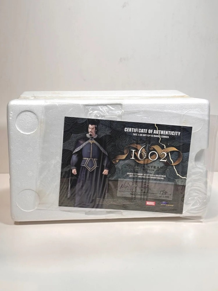 DOCTOR STRANGE 1602 Statue Open box