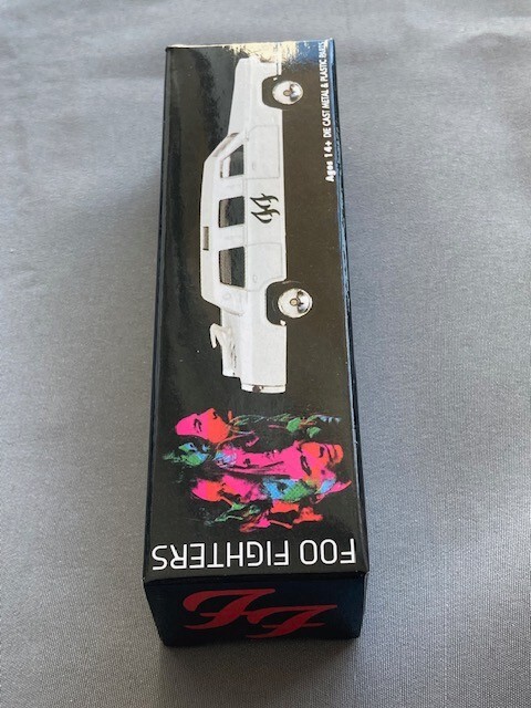 2011 Foo Fighters "Wasting Light" Tour Die-Cast White Limo - Rare! David Grohl