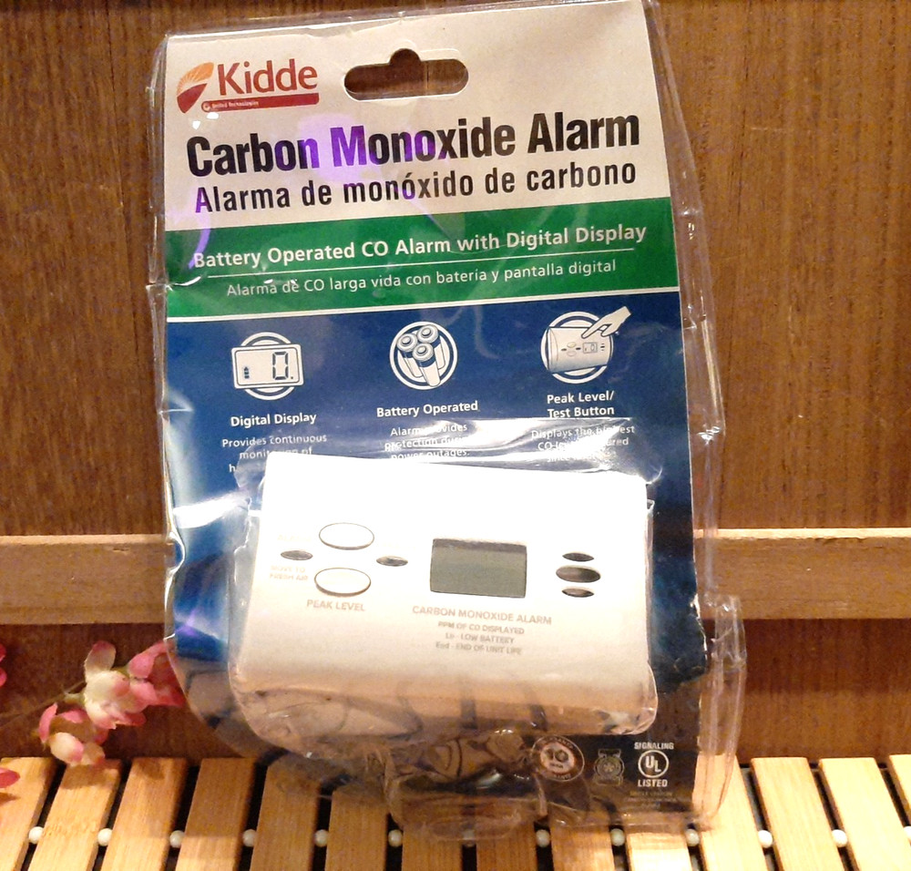 Kidde Carbon Monoxide Detector, AA Battery Powered CO Alarm ~ Tested