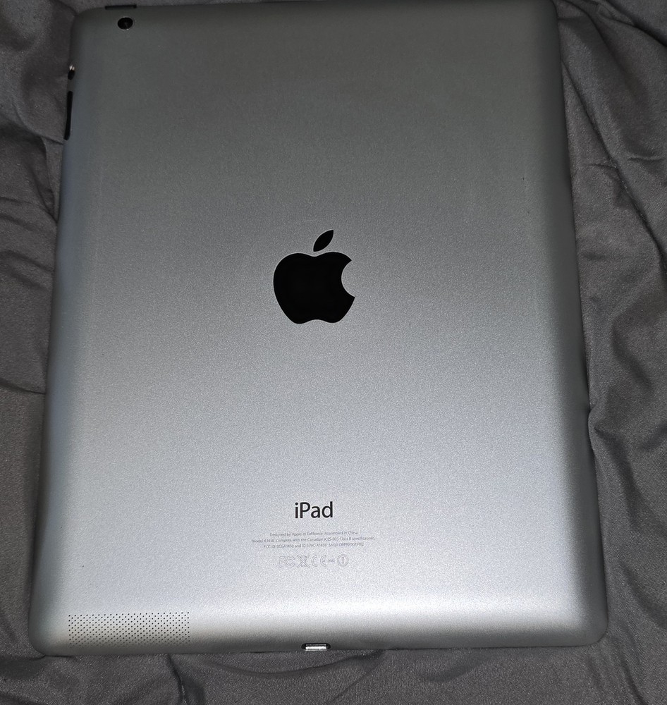 Excellent Older Apple iPad-A1548-Please READ!