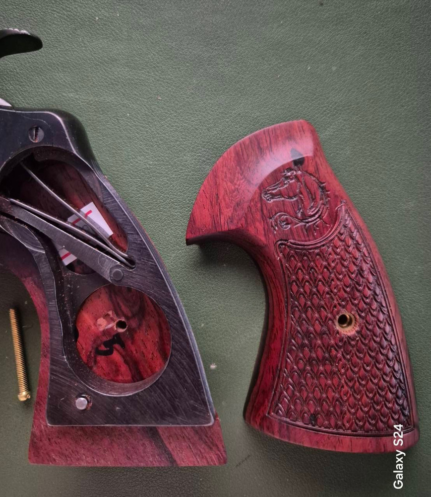 Colt Python grips Old or New E/I frame,Python re-designed 2020,Handmade Thailand