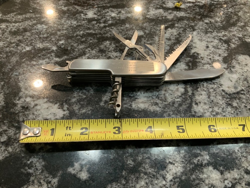 Pre Owned Pocket knife Army style 8 function Multi Tool used nice