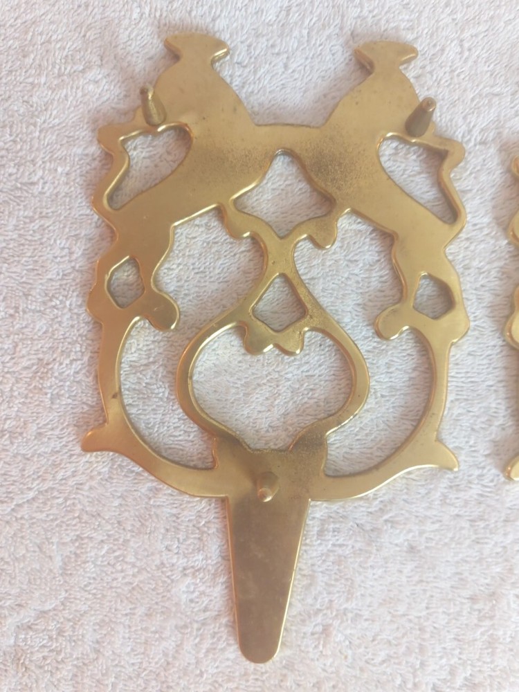 2 Brass Lion Shaped Trivets - Footed - Vintage