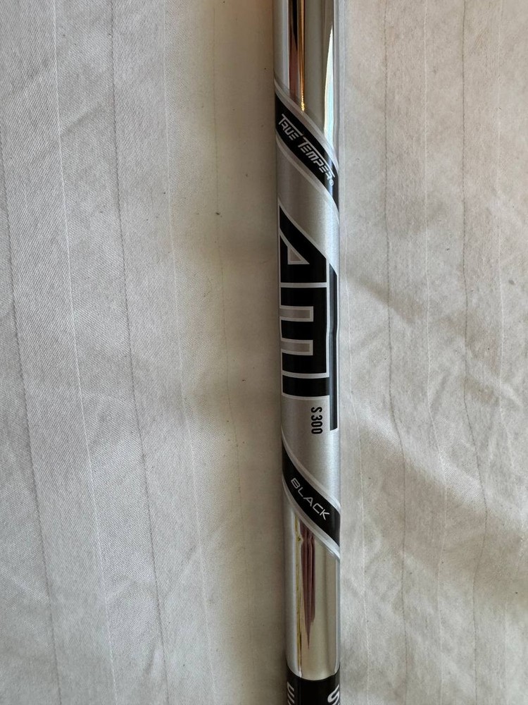 True Temper AMT Black S300 S-Flex STD