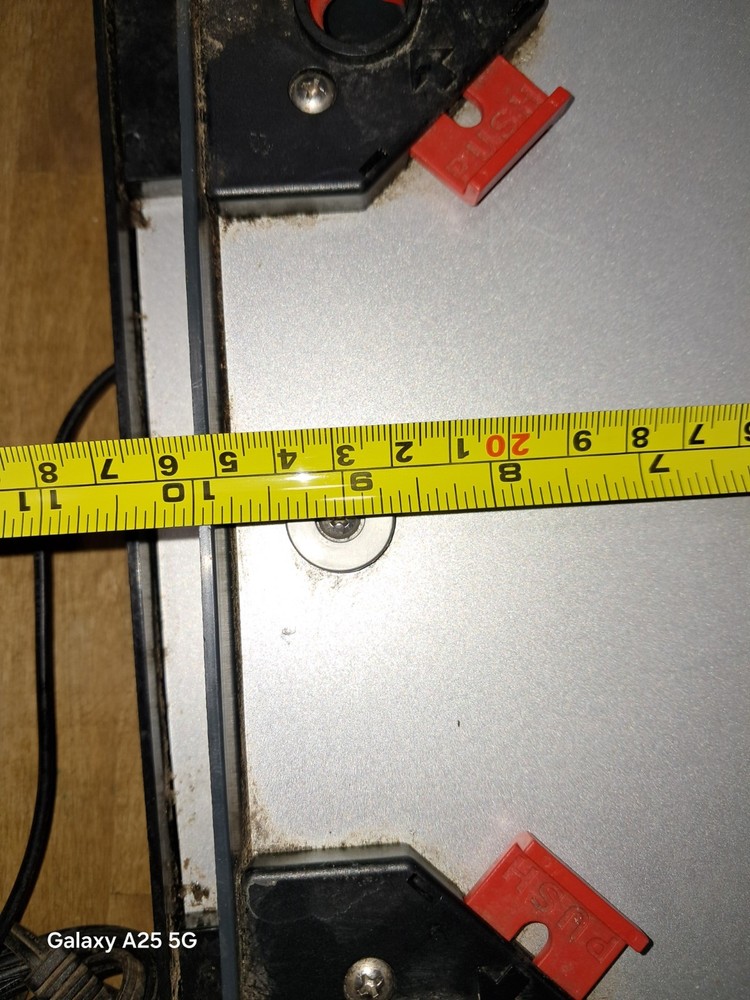 2 brooder box heaters one 10 inch, one 12 inch working as they should