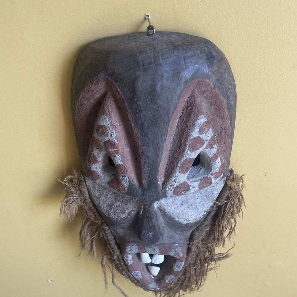 Luba-Warega (Lega) Mask - DRC Congo - Animal Teeth & Raffia - 13"