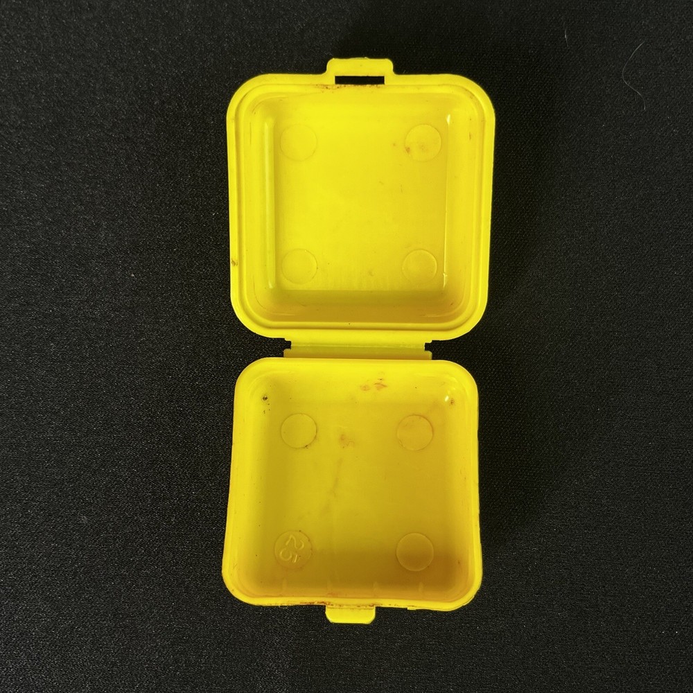 Vintage 1985 Yellow Fleer Bubble Burger gum candy container only