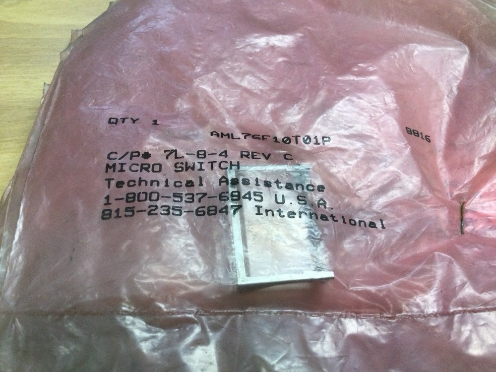 AML76F10T01P MICRO SWITCH AML SWITCH GUARD RECTANGULAR AML76 Series