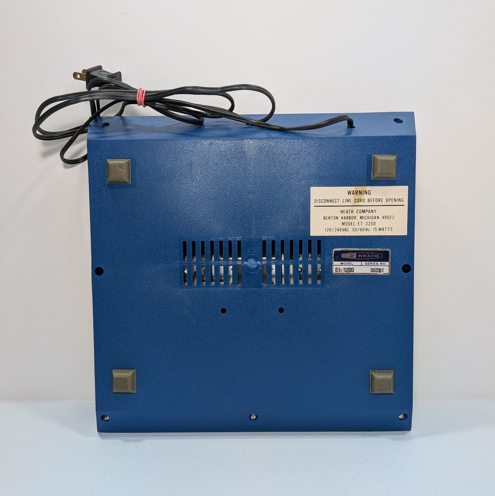 Vintage Heathkit Model ET-3200 Electronic Design Experimenter - Powers On