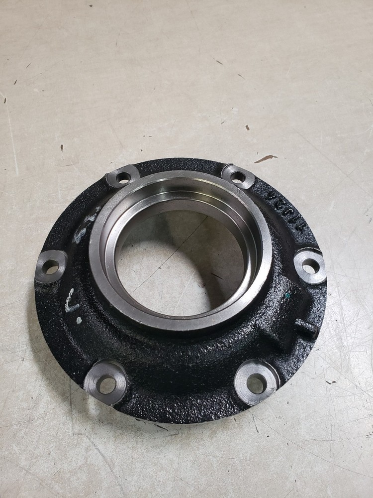 Eaton 4300888 Front Bearing Cover